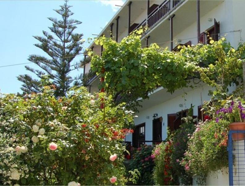 Hotel Erato Chorevtón Exteriér fotografie